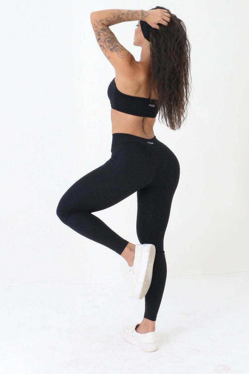 CALÇA CURVE FIOR PRETA